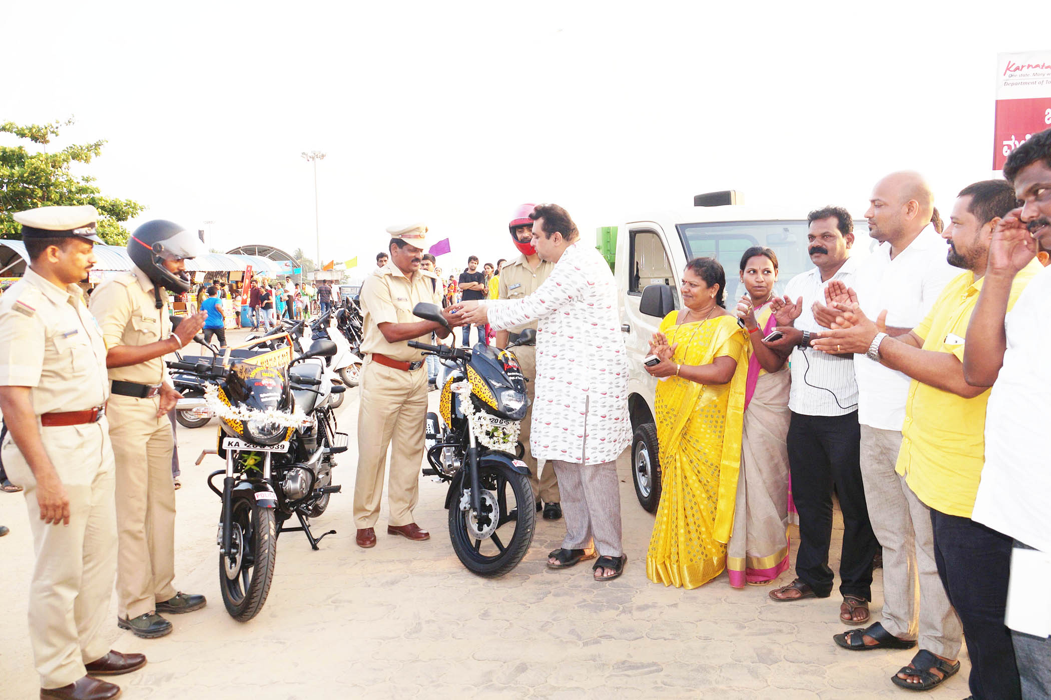 ಉಡುಪಿ ಟೂರಿಸ್ಟ್ ಚೀತಾ ವಾಹನ ವಿತರಣೆ